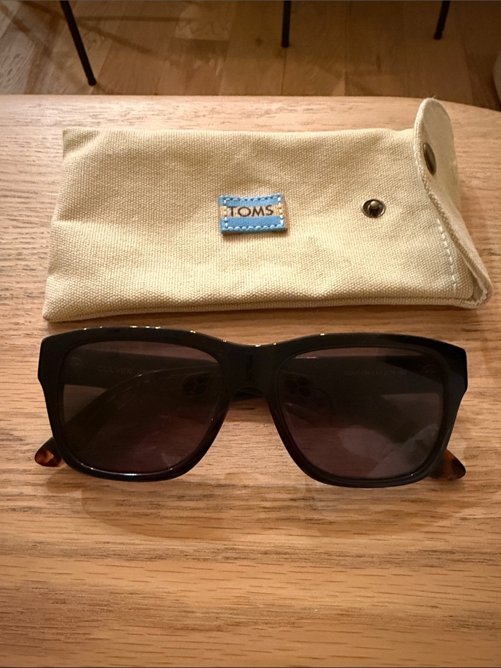 TOMS Men's Black/Tortoiseshell Frame Sunglasses